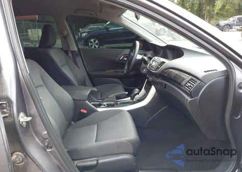 2017 Honda Accord Lx из США, поврежденный, VIN 1HGCR2F3XHA004581